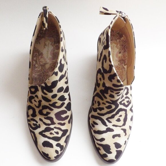 Band of Gypsies TUSK Cut Out D'Orsay Style Ankle Booties Leopard Print NIB Sz 10 - Picture 2 of 11
